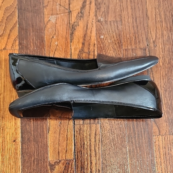 Donald J. Pliner Black Women's Loafers With Patent Accents Size 8.5 - Picture 8 of 10